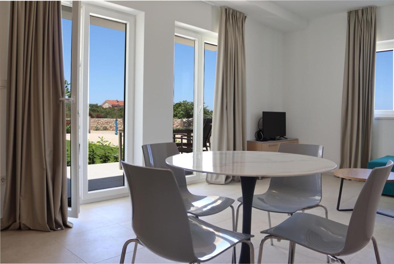 Villa Cala, Hotel Rooms&Apartments Novalja Bagian luar foto