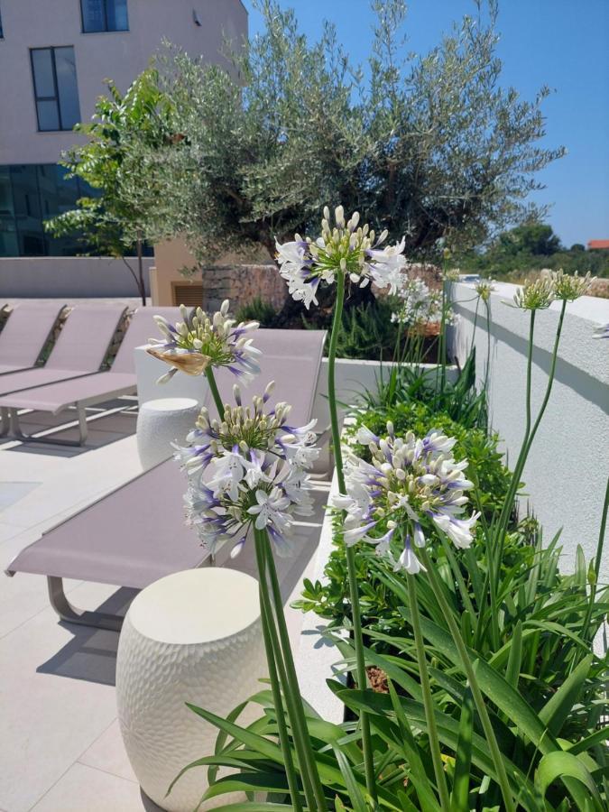 Villa Cala, Hotel Rooms&Apartments Novalja Bagian luar foto